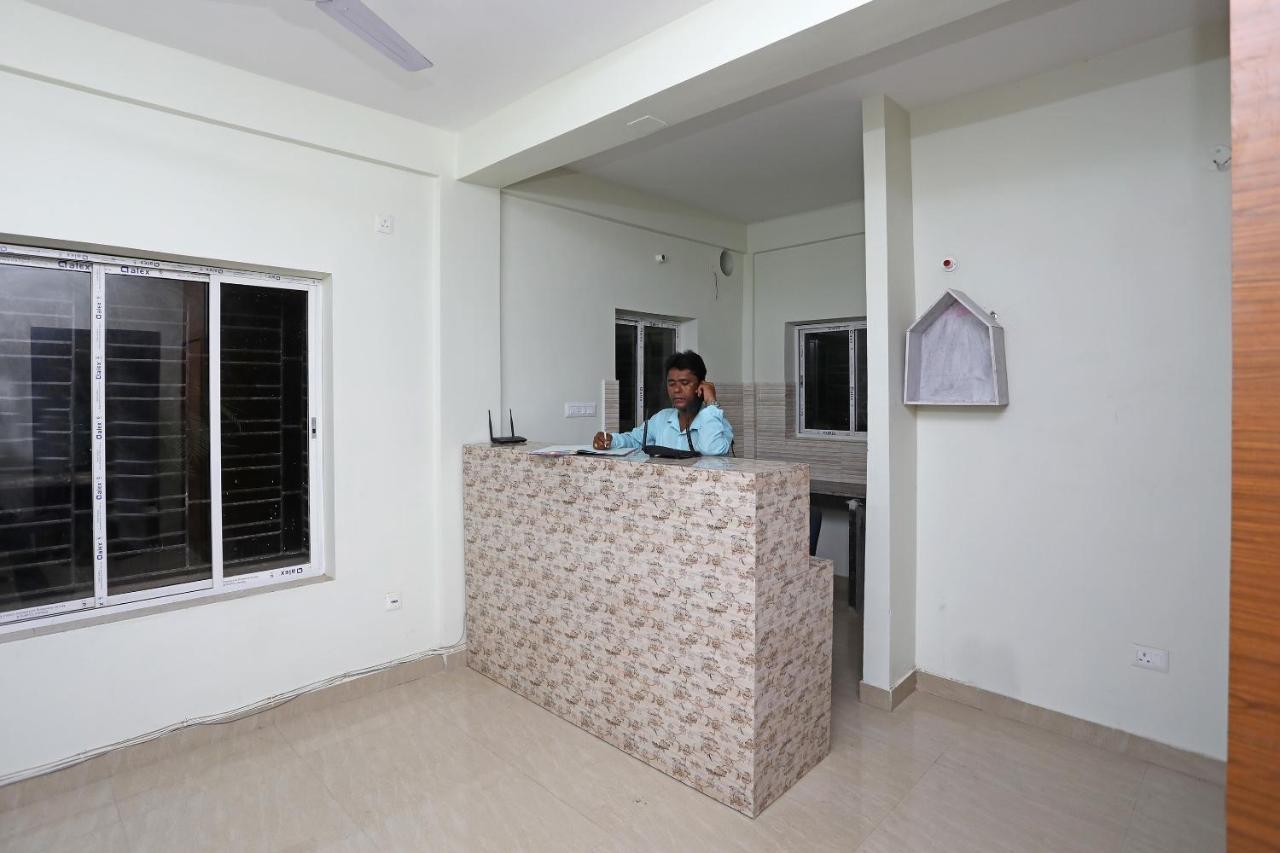 Oyo 17187 Urban Casa Hotel Kolkata Luaran gambar
