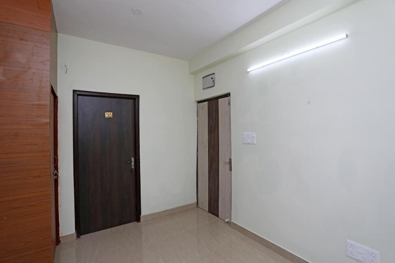 Oyo 17187 Urban Casa Hotel Kolkata Luaran gambar
