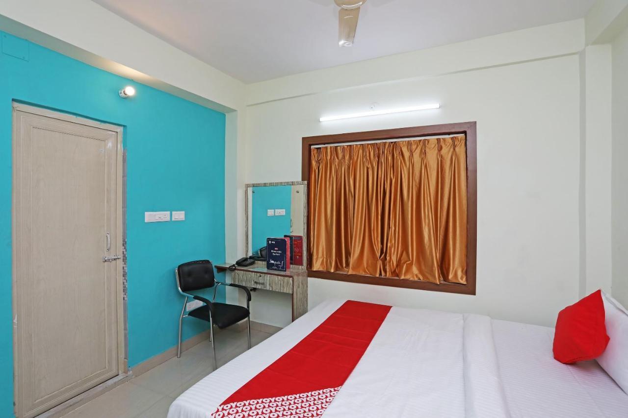 Oyo 17187 Urban Casa Hotel Kolkata Luaran gambar