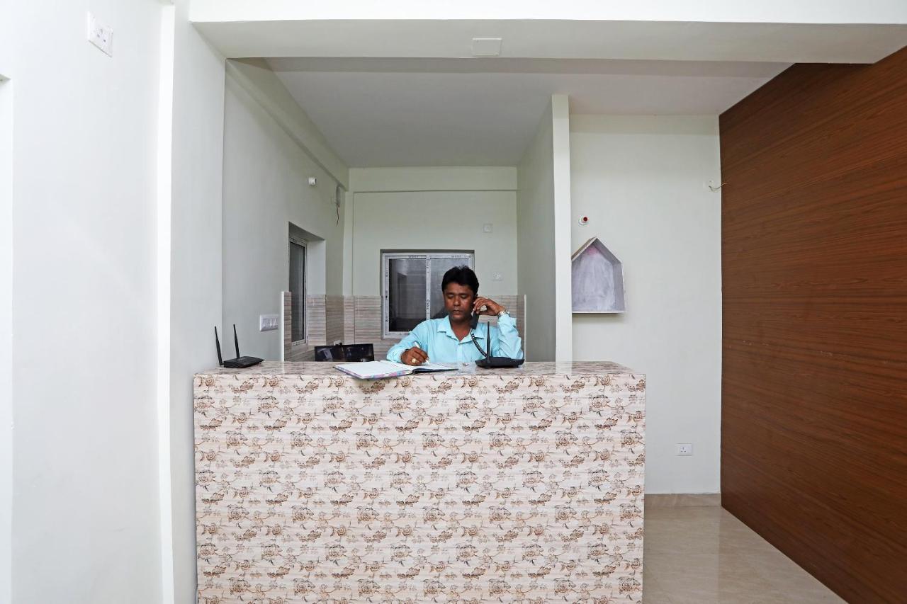 Oyo 17187 Urban Casa Hotel Kolkata Luaran gambar